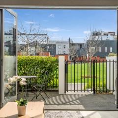 Cityscape Haven - Christchurch Holiday Apartment