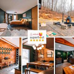 Emerald Edge Hocking Hills Midcentury Cabin & Hot Tub