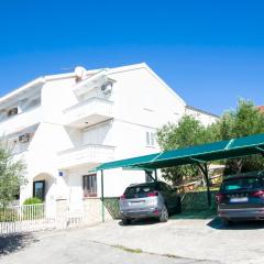 Apartments Josip