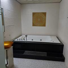 Gwangyang Hollywood Motel