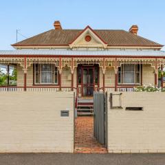 Bendigo Signature Accommodation on Barnard