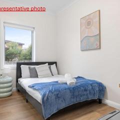 Inviting Double Room with Sunlit Comfort - Matraville - Shared Bathroom and Kitchen