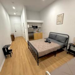 Big studio 4 persons apartment with Private FREE Parking