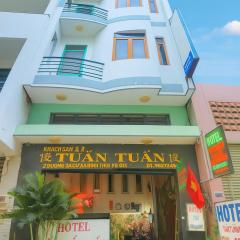 Tân Tuấn Tuấn Hotel