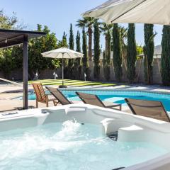 Shuffleboard Hiking Pool Putting green