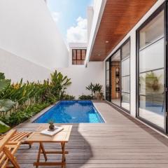 Elegant 3BR Sanctuary near Berawa Beach