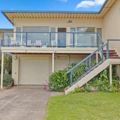 Lovely Unit with Glorious Sea Views