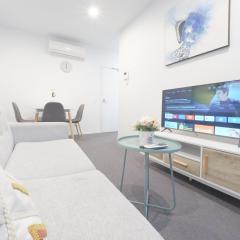 Brightly 1br Apt With Pool Gym In Footscary