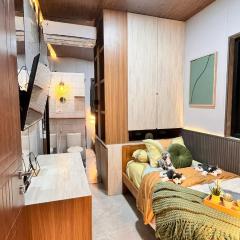 Men's Bhaskara O'Six by Stayvie Coliving