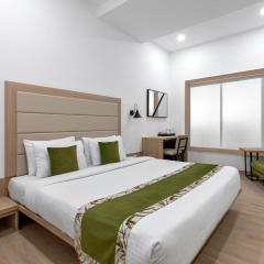 Hotel N NYSHA Plaza Near IGI International Airport