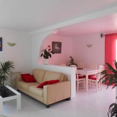Bel F4 clim au calme, spacieux, lumineux 300 m plage jardin terrasse 3 chambres