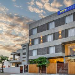 FabHotel The White Moon