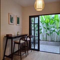 Enjoy and relax living villa style at anggrek mas 2