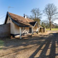 The Dairy cottage with garden and parking