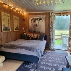 Liten gårdshytte til leie