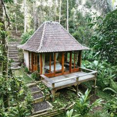 The Karu Cabins by AGATA