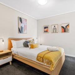 Modern 2 BR Apt - Near MCG & Crown Casino