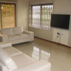 Ghouse room B Ideal For Friends family And Corporate