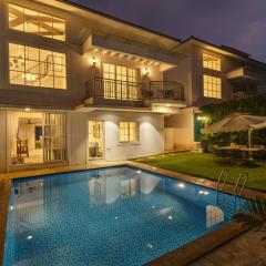 Casa Amour by Hireavilla - 5BR w Pvt Pool in Siolim