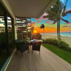 Oceanfront Residency luxury 2B2B ,1-6 person ,terrasse, beach access garden pool