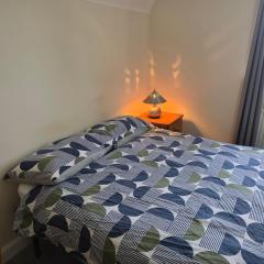 Free Parking WiFi Fresh linens x4