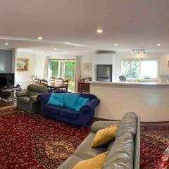 Govetts Leap lookout cottage with sauna