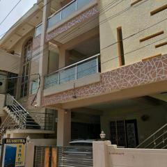 Rushitha HOMESTAY, NEAR TO ALIPIRI , AC ROOMS