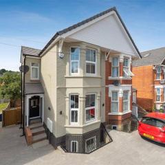 Charming 5 Bedroom Home in High Wycombe Perfect for Families