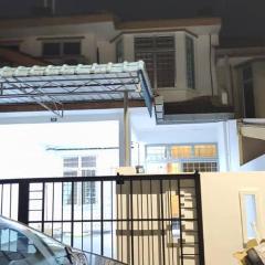 BB Senawang Homestay