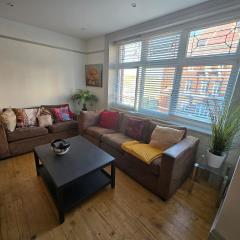 Amazing 6 bedrooms flat London