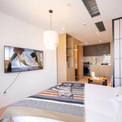 Shanghai Hills&FanStay close to Tianzifang Line 9