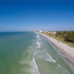 Charming 2BR ground floor condo located in Beach Harbor Club on Longboat Key Sea Ya