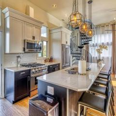 Incredible Waterfront Villa with Stunning Sights in Gary, Indiana