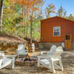 6 Mi to Great Smoky Mtns Cozy Retreat in Cosby!