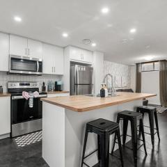 Modern Suburban Retreat in Ambleton Stylish Comfort Near Parks and Trails