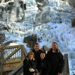 DeerWoodsLodge DOT com-Ellijay Coosawattee River-Sleeps 16-ARCADE-Hot Tub-Fire Pit-Winery's