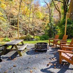 3BR House with BBQ & Fire pit Bryson City