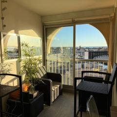 River City - Joli 2 pièces, étage élevé, vue sur port et mer, calme et proche des plages