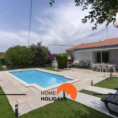 #329 Families Only - Jacaranda by Home Holidays