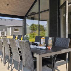 Amazing Home In Glesborg With Sauna