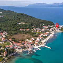 Lovely Apartment In Sreser With House Sea View