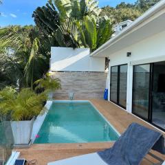 Villa eden avec piscine et vue mer