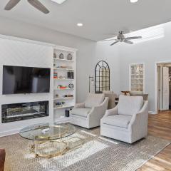 Downtown Condo - 2BR 2BA Walk to Everything