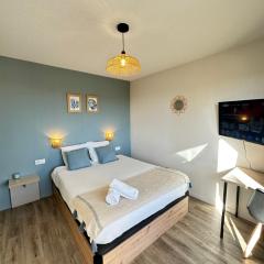 Appart'Hôtel avec Balcon et Netflix - Avignon gare TGV Confluence