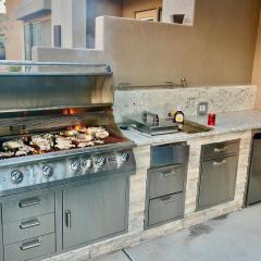 Pool ParTee Paradise