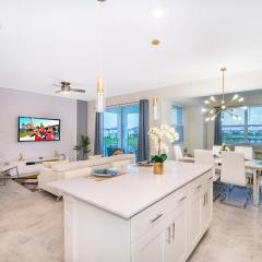 3131-202JQ STOREY LAKE, CONDO 2/2 LAKE VIEW