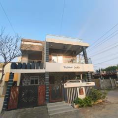 Yazhini castle, premium villa with swimming pool