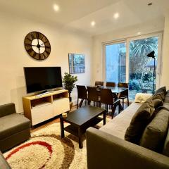 3 Bed House 2 min to Tube and Free Parking