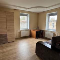 Приватний будинок з видом на монастир