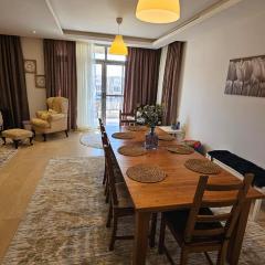 Cairo Festival City - 3 BR Apartment Modern, Trendy Home - Steps Away to CFC MAlll